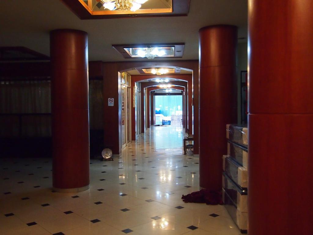 Four Sons Inn Bangkok Ngoại thất bức ảnh