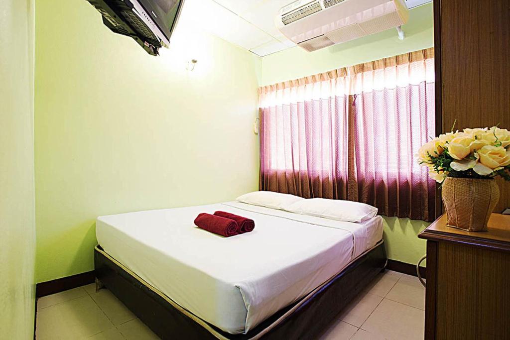 Four Sons Inn Bangkok Phòng bức ảnh