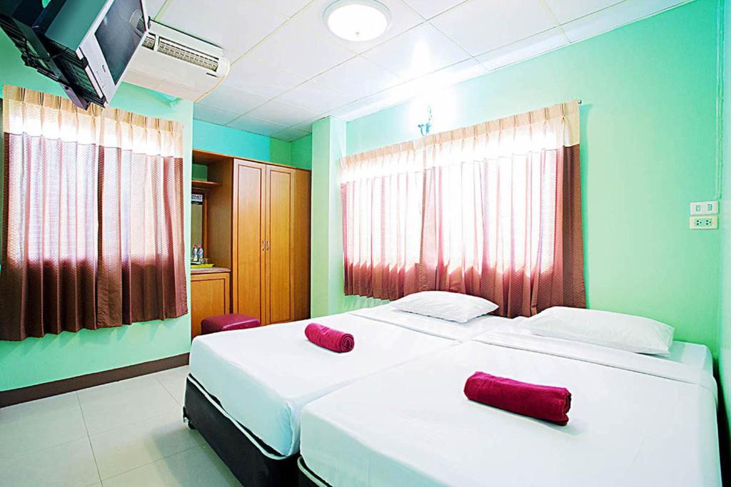 Four Sons Inn Bangkok Phòng bức ảnh