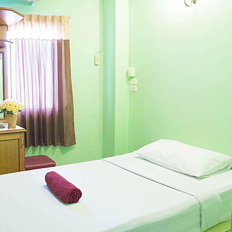 Four Sons Inn Bangkok Ngoại thất bức ảnh