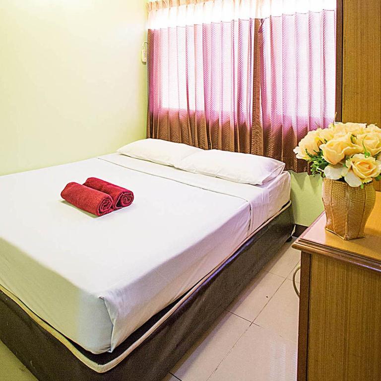 Four Sons Inn Bangkok Ngoại thất bức ảnh
