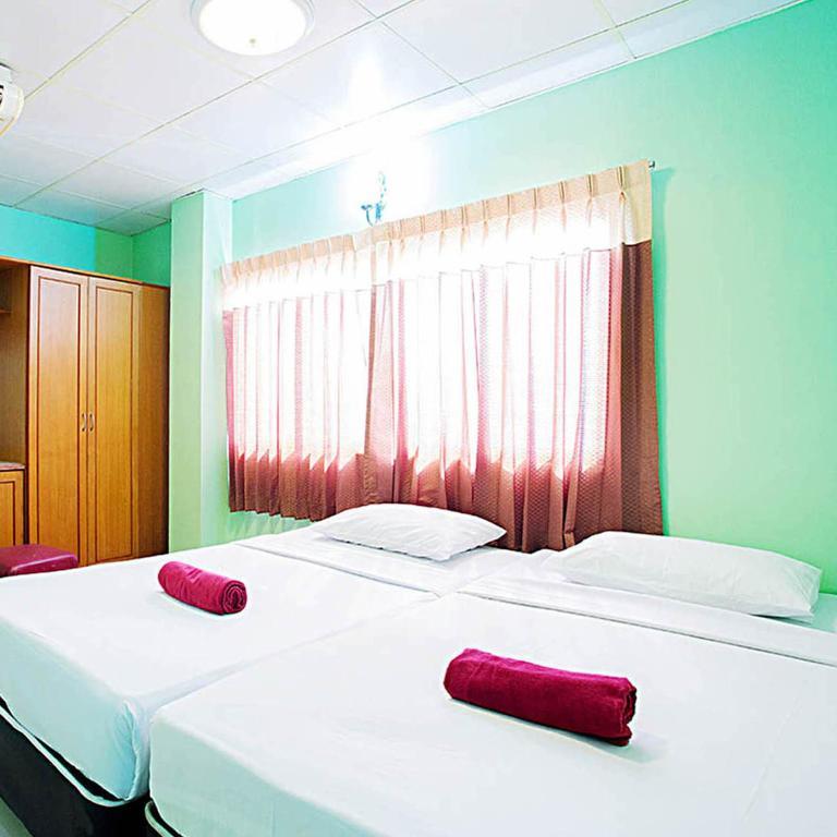 Four Sons Inn Bangkok Ngoại thất bức ảnh