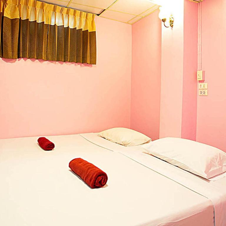 Four Sons Inn Bangkok Ngoại thất bức ảnh