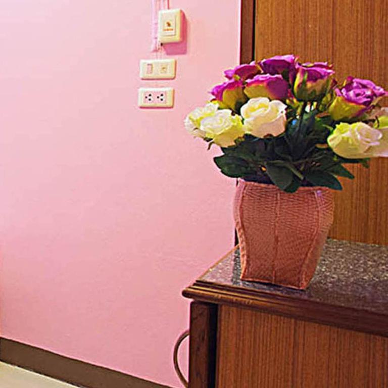 Four Sons Inn Bangkok Phòng bức ảnh