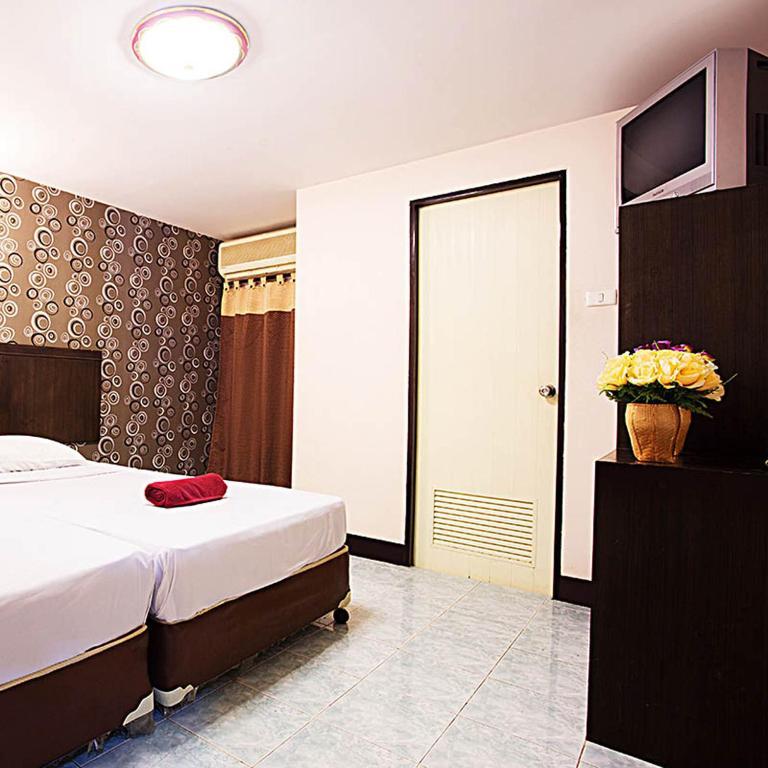 Four Sons Inn Bangkok Ngoại thất bức ảnh